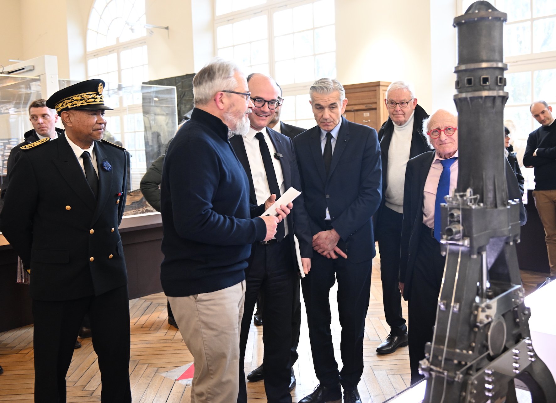 El Creusot: Cuando Sébastien Martin, el Ministro de Industria, elogia la historia, la audacia y la capacidad de innovación e invención de Schneider.