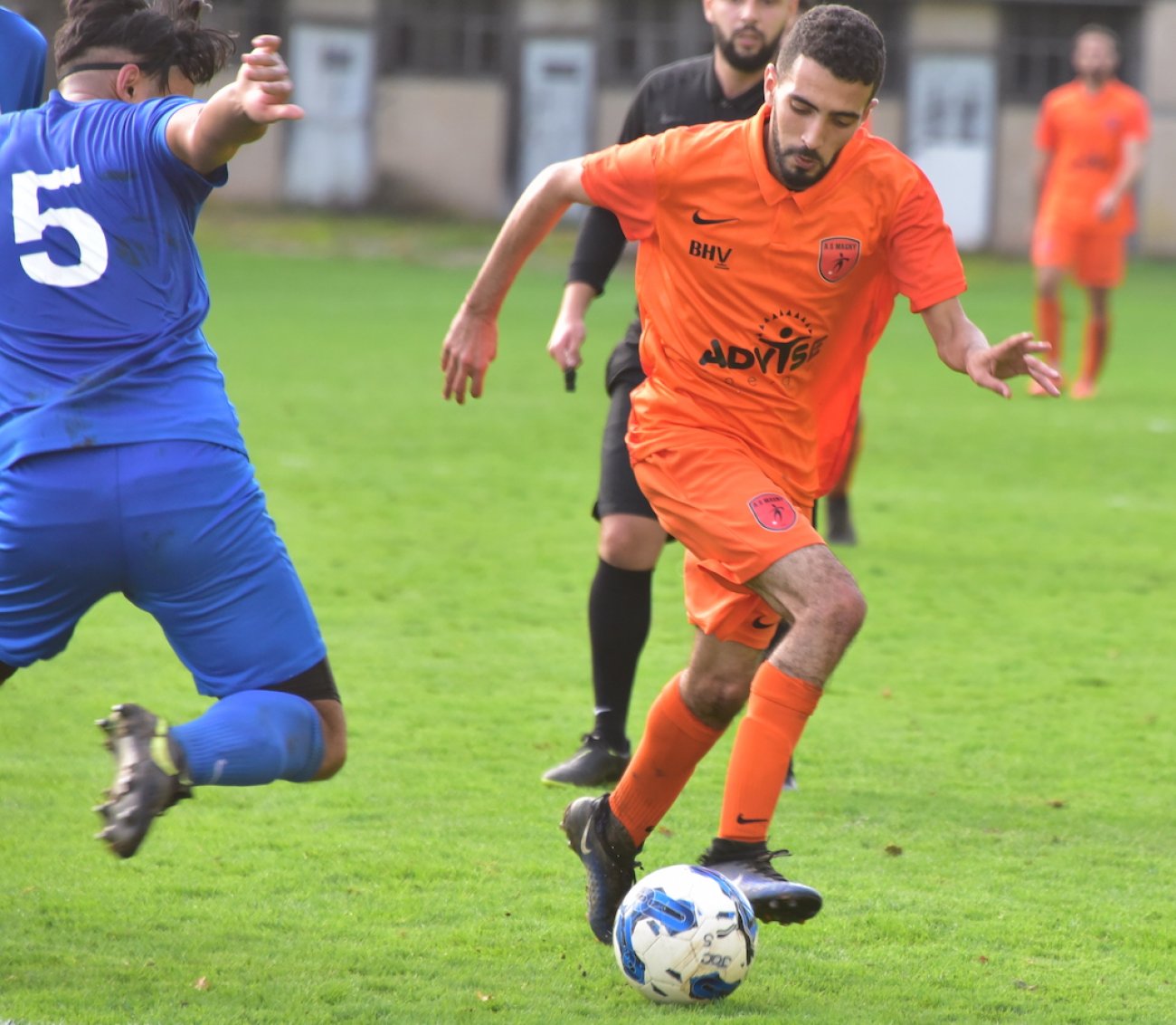 FOOTBALL (Régionale 2) Battue par Magny, a J.O.Creusot n’y arrive pas