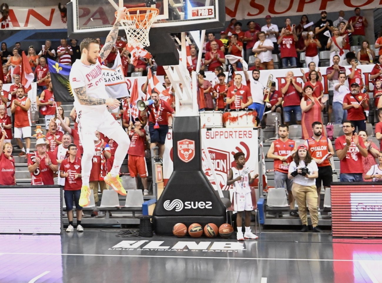 BASKET : Champagne Pour L’Elan Chalon Qui Retrouve L’Elite En Battant ...