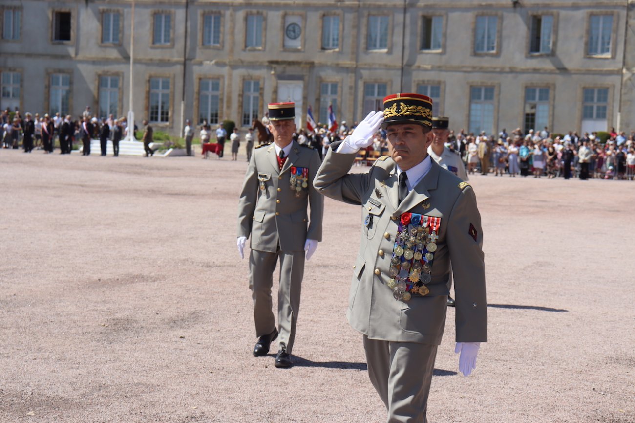 AUTUN L heure de la quille pour les élèves du Lycée Militaire Autun