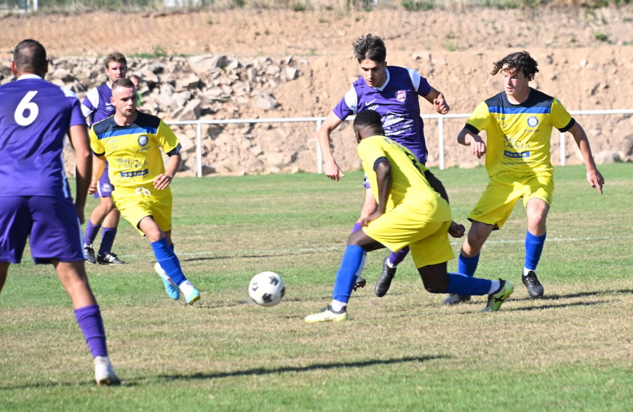 Football R Gionale Saint Sernin Du Bois Rate Le Coche Face