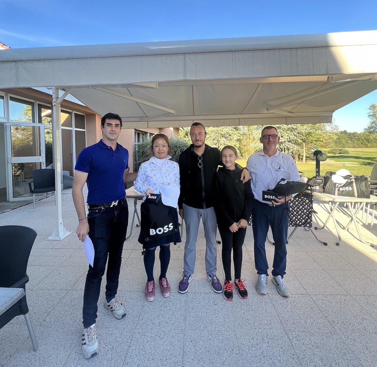 GOLF La Victoire Pour Une quipe D ext rieurs Douglas Blanchet Et 