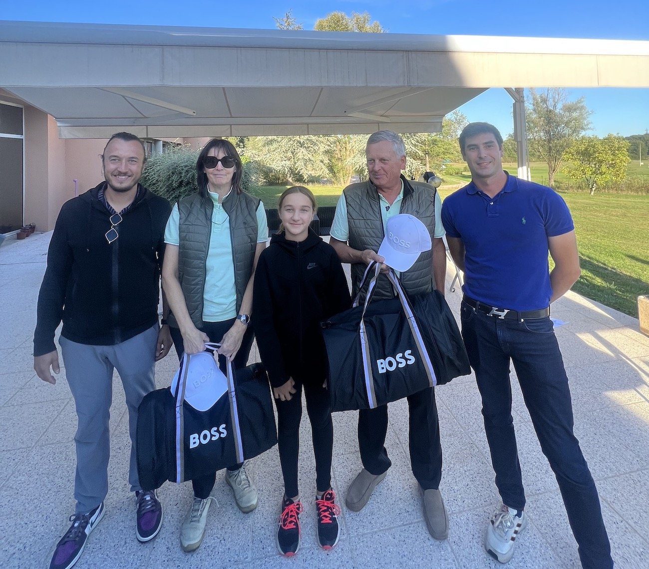 GOLF La Victoire Pour Une quipe D ext rieurs Douglas Blanchet Et 