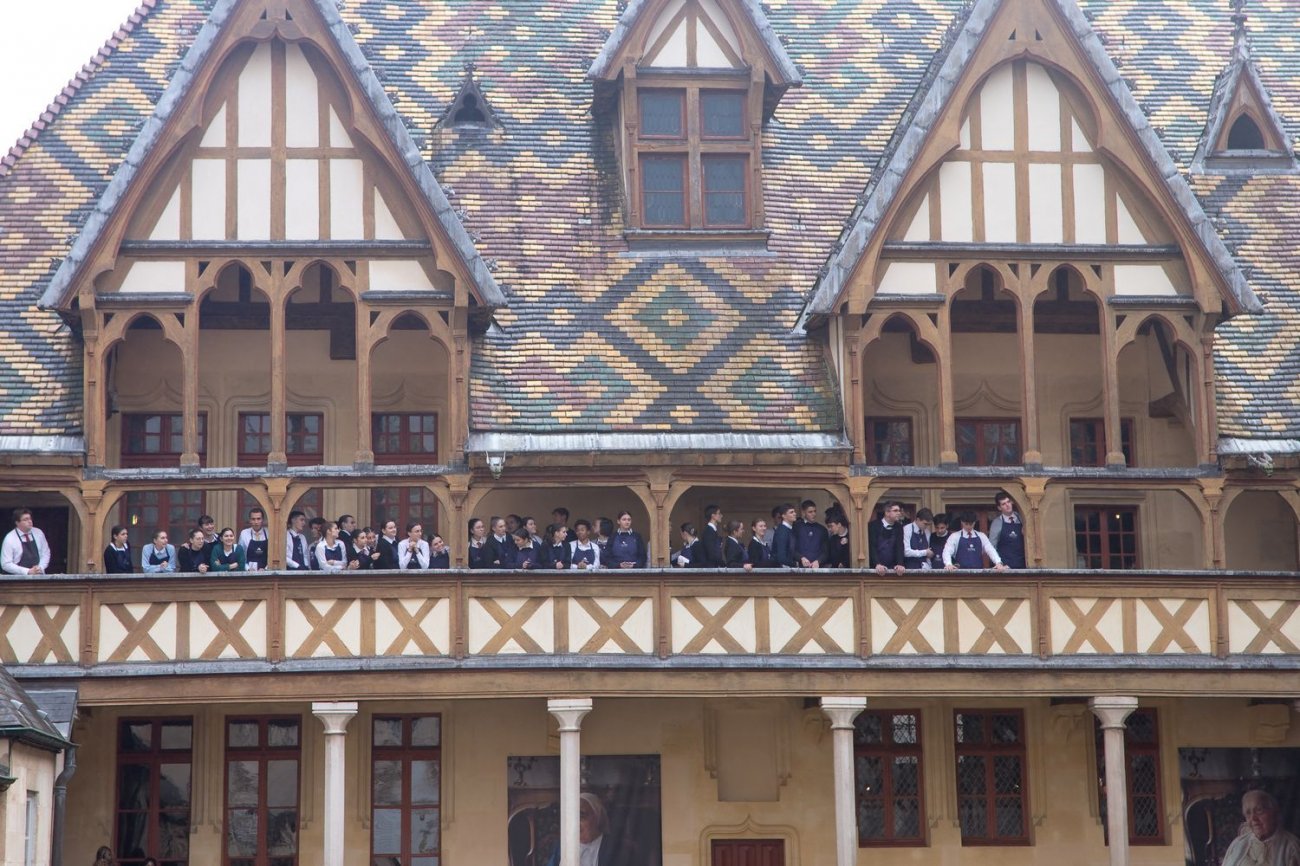 BOURGOGNE : La Vente Des Vins Des Hospices De Beaune Totalise 23,28 ...