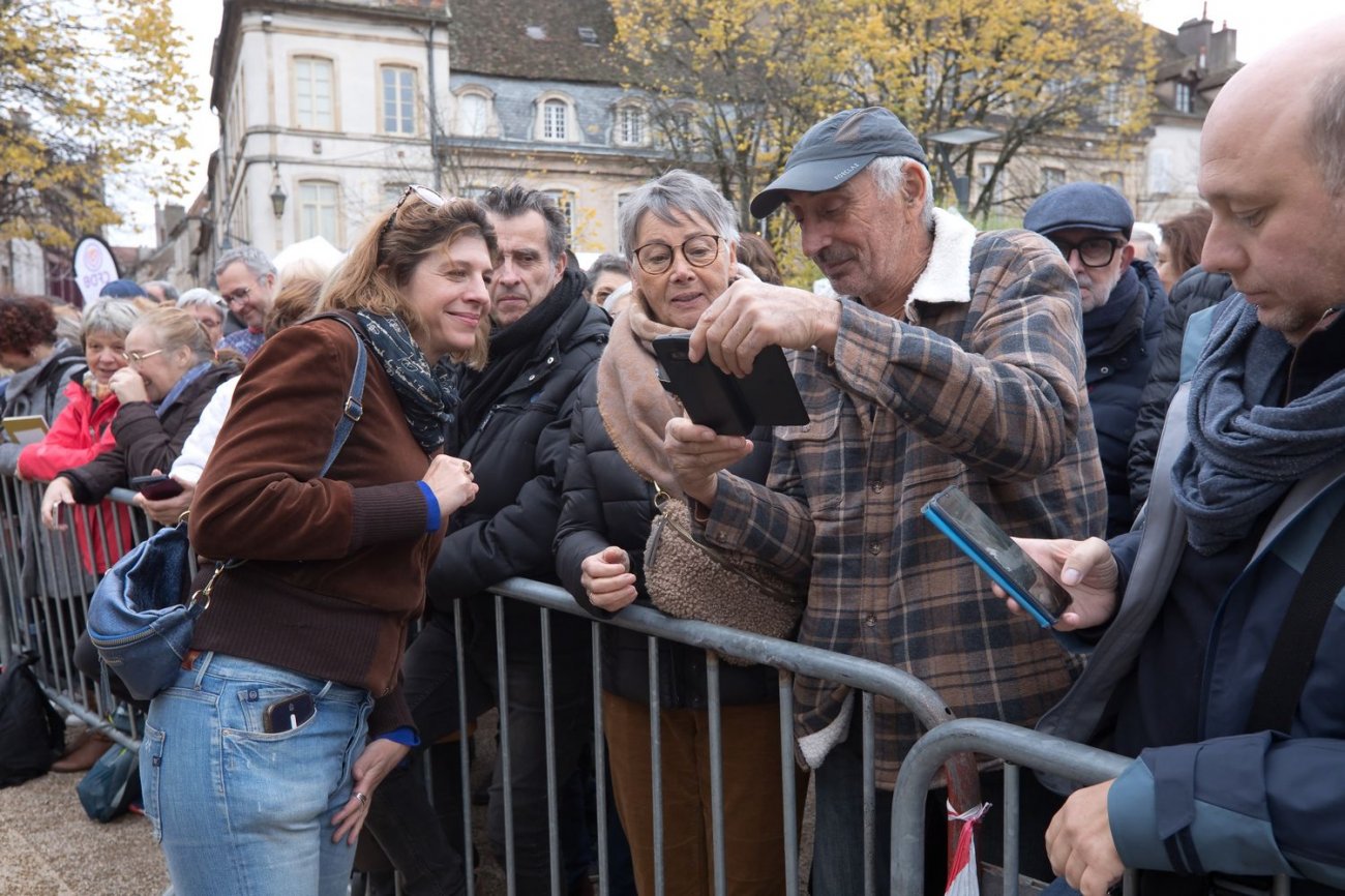 BOURGOGNE : La Vente Des Vins Des Hospices De Beaune Totalise 23,28 ...