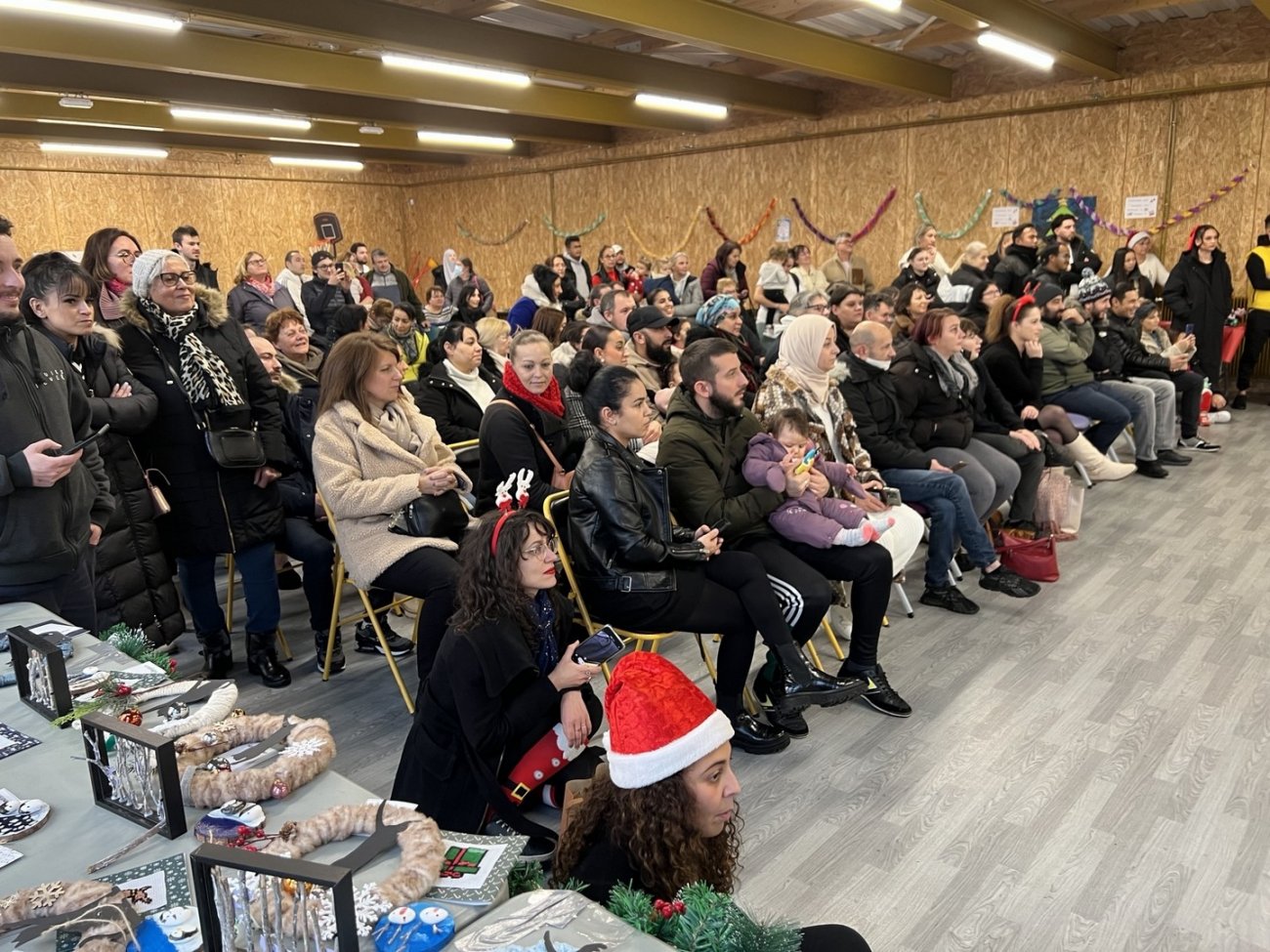 Torcy Spectacle Et Marché De Noël Des Enfants De Lécole Champ Cordet Creusot Infos 