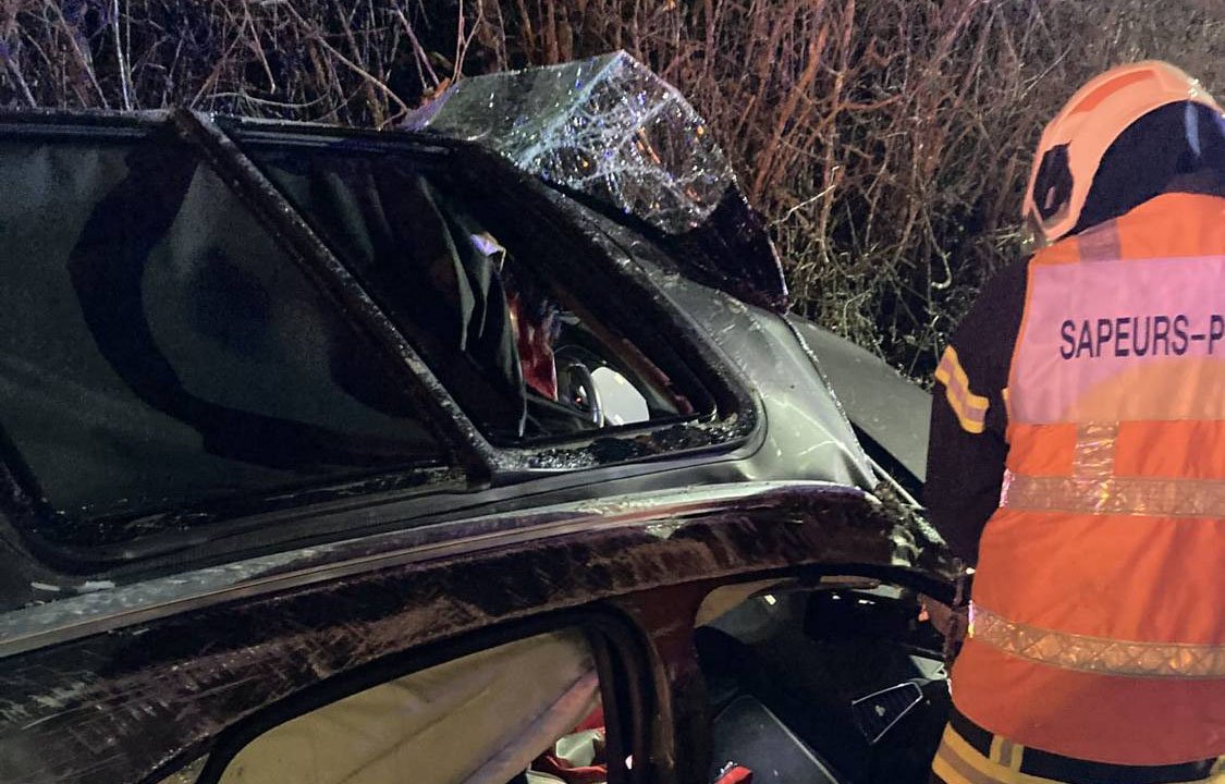 Molinot Une Voiture Fait Des Tonneaux Sur La Route D Pinac Autun Infos