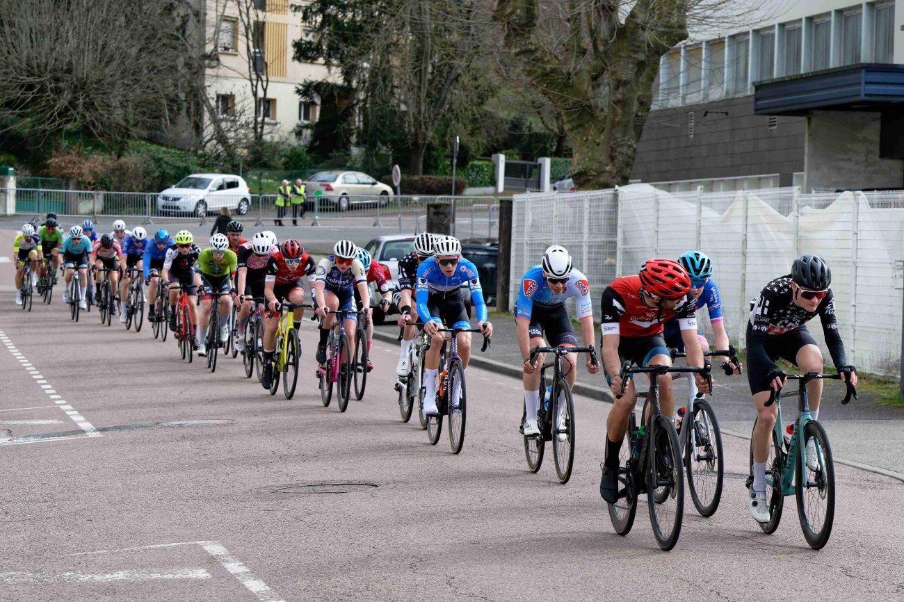 Cyclisme Jean Chaussivert remporte, au sprint, le Grand prix de la