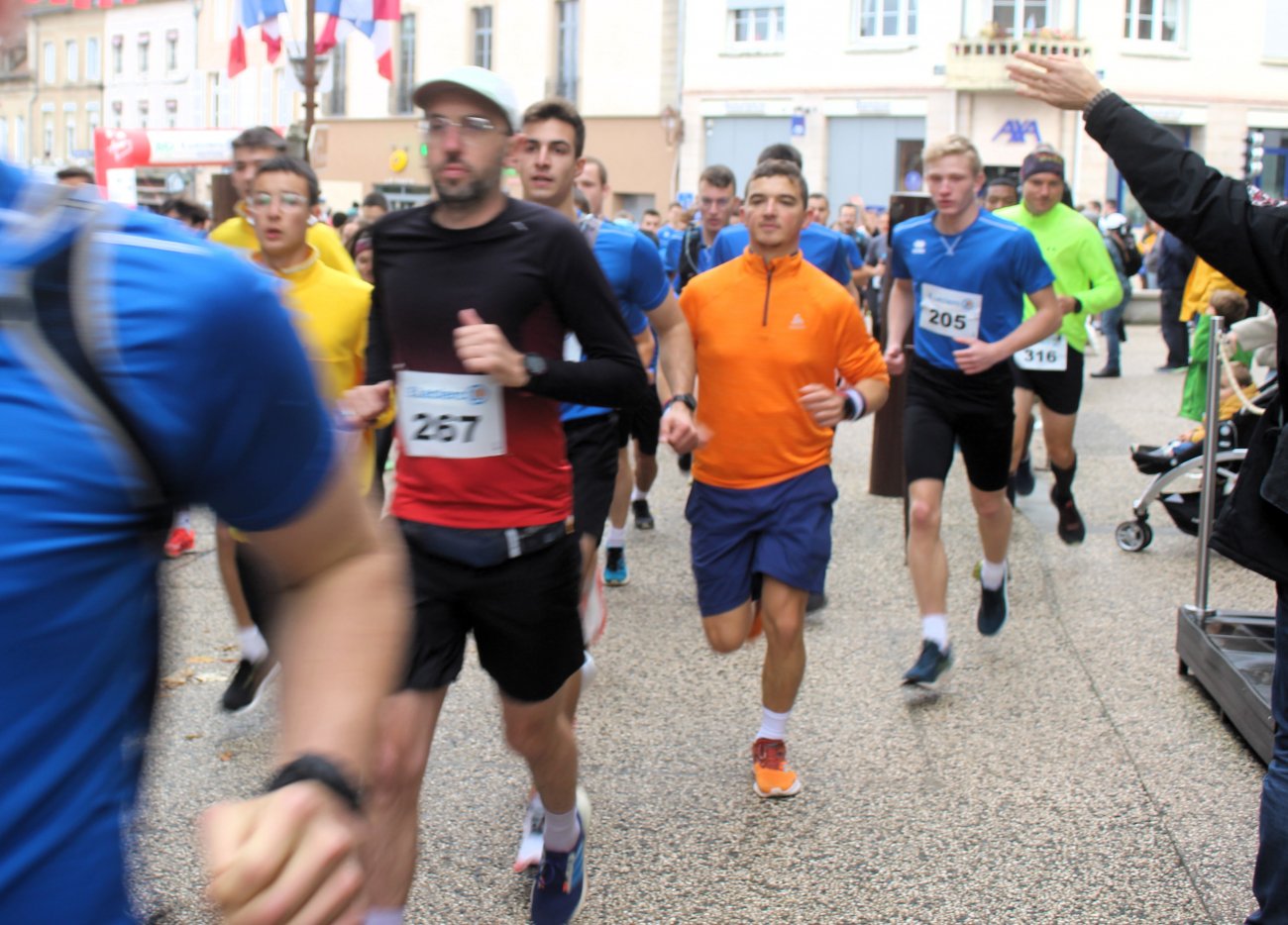 AUTUN Corentin Leroy remporte la montée de la Croix Autun Infos