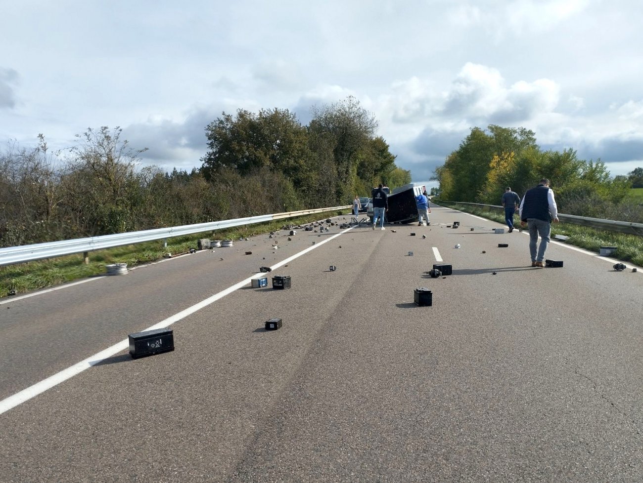 TORCY Quand un automobiliste sème des batteries dans le Thiellay