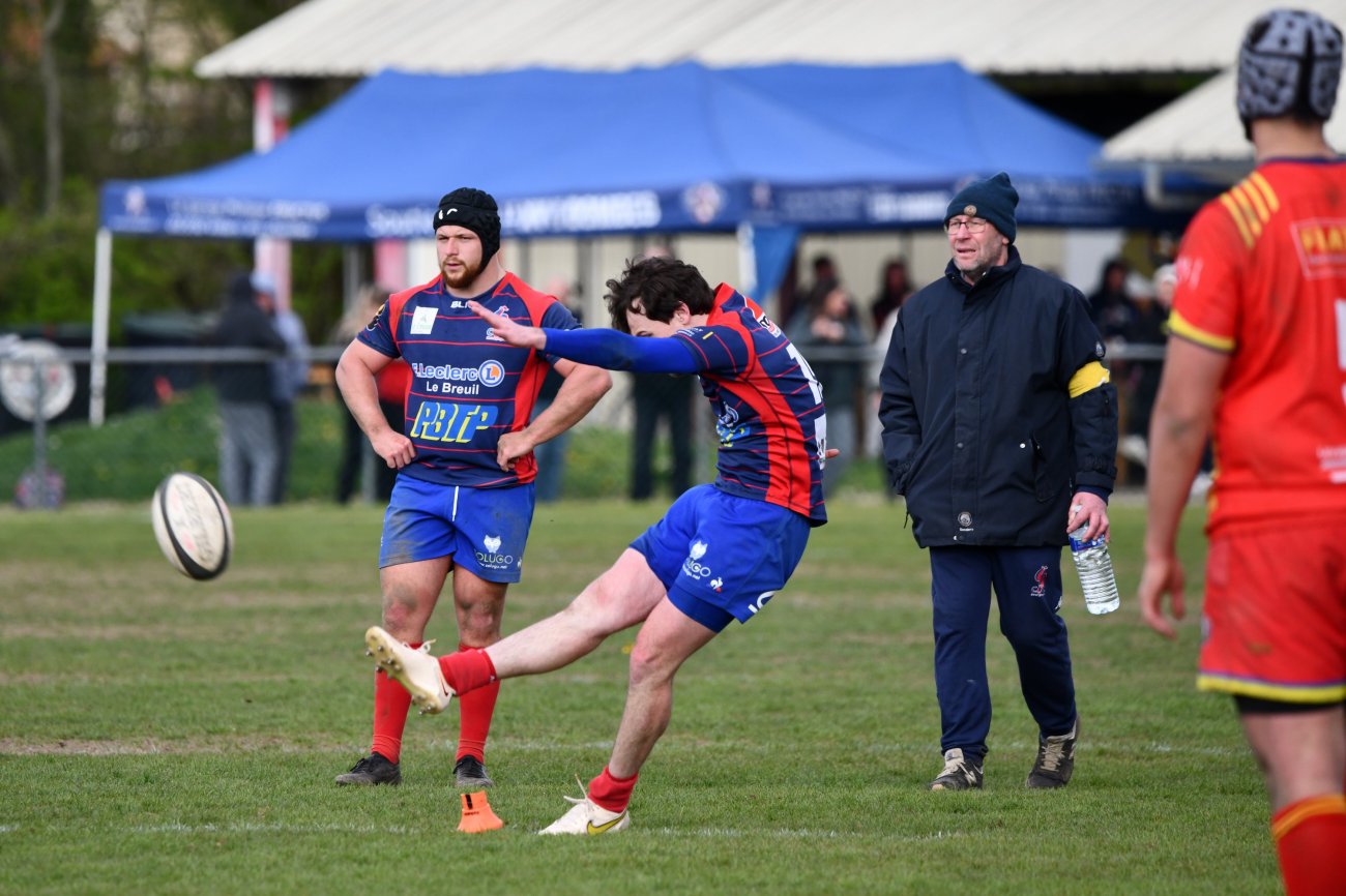 RUGBY (Fédérale 2) : Une victoire probante du Creusot à Villars les ...