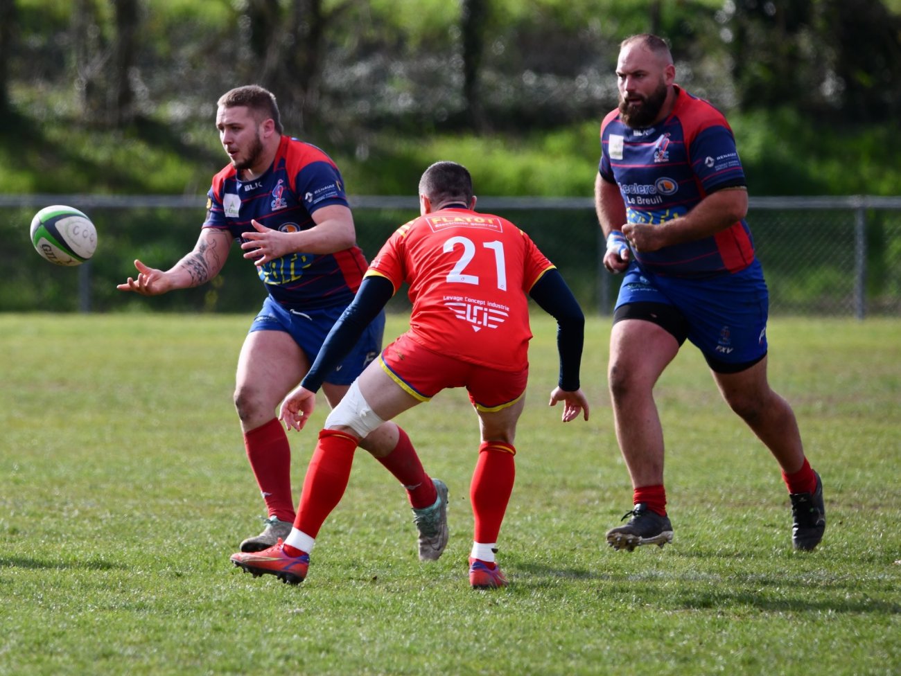 RUGBY (Fédérale 2) : Une victoire probante du Creusot à Villars les ...